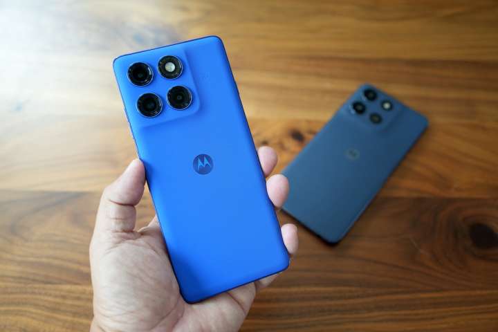 ソフトバンク版は実質1200円!? モトローラの最新AIスマホ「moto