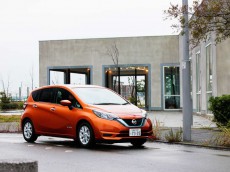 【日産 ノート e-POWER試乗】違和感なしに乗れる“マイ・ファースト・EV”への最適解