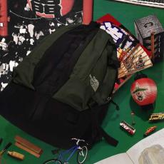 90年代のザ・ノース・フェイスが蘇る。デザインはそのままにしっかり