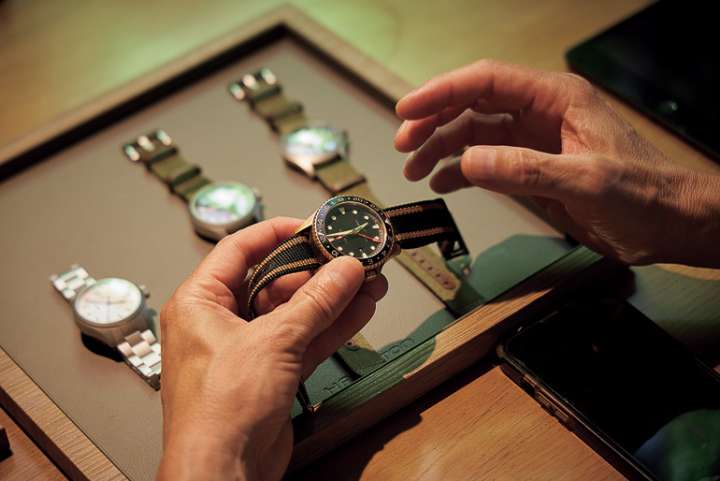 革新と伝統が同居する ハミルトン「カーキ フィールド」の現在地