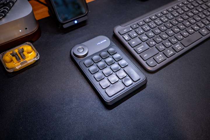 仕事効率化って本当？ホイール付き左手デバイス「Keydial mini K20」を