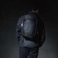 WEXLEYの日本限定バッグ2種。ハイスペックな素材とパーツで違いは歴然