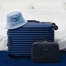 旅行にも出張にも連れていきたい。そんな気持ちにさせるリモワの上品