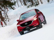 【新型CX-5雪上試乗】安定性抜群でスポーティ！お勧めはマツダ自慢の4WDモデル