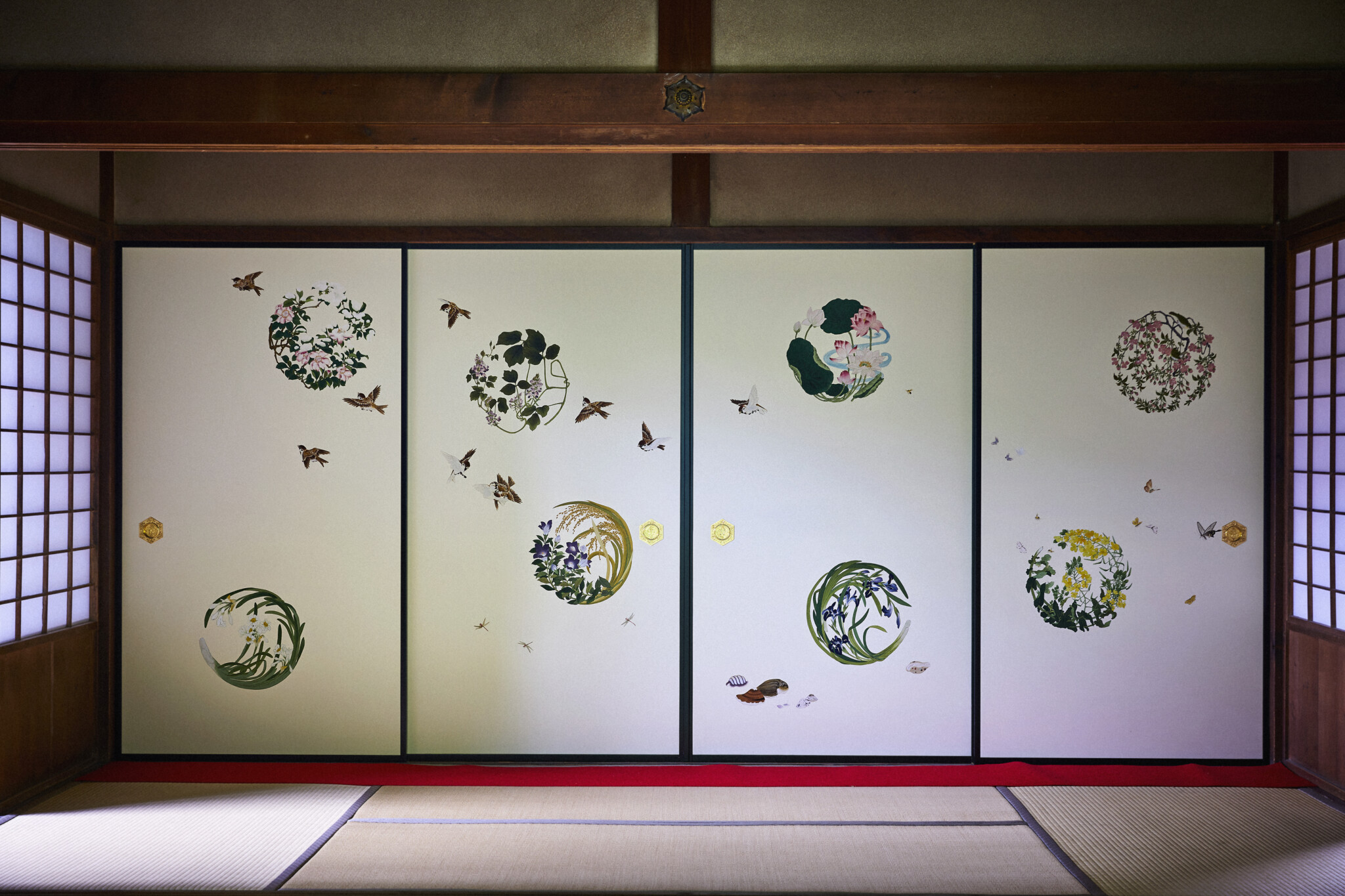 【京都】花に彩られる襖絵〈大雄院〉、現代のアーティストによる襖絵が続々と。
