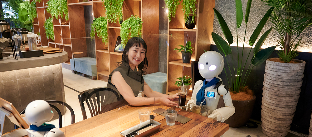 病気や障がいで外出困難でも、テクノロジーが叶える“働く喜び”！日本橋〈分身ロボットカフェ DAWN ver.β〉