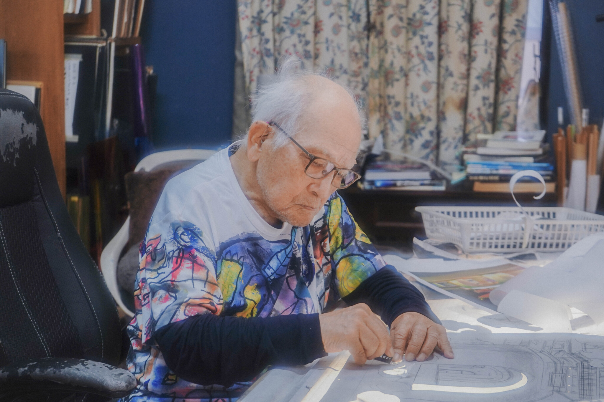 《影絵作家》黒柳徹子さんも影響を受けた、来年100歳を迎える藤城清治さんの遊び心溢れる影絵の世界。「いつまでも、ちょっとしたいたずらごころを忘れずに」ハンドメイドは小宇宙#4