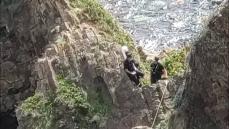 おたる水族館近くの岩場の海岸で、波打ち際に倒れている男性…その場で死亡確認、死因や身元の特定すすめる　北海道小樽市