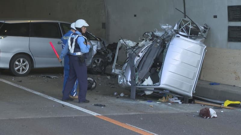 軽トラックの60歳の男性死亡事故、相手の乗用車が反対車線に出たとみて捜査…片側１車線のトンネルに乗用車が入った直後に衝突、62歳の男性から事情聴く　北海道余市町