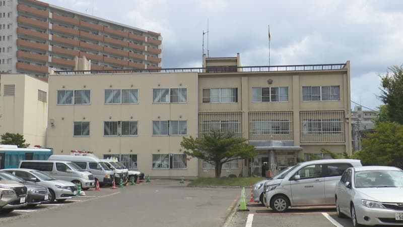 帰宅途中の20代女性に対し無理やり下半身を…事件から２か月後、24歳の男を不同意わいせつ容疑で逮捕「間違いありません」