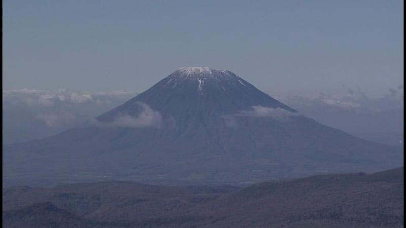 「甘くみていた。すみません」 中国籍の21歳の男性 北海道羊蹄山の６合目付近 疲労で歩行困難に この時期にしては軽装