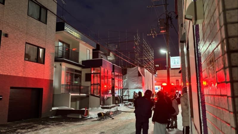 【速報】札幌市東区で住宅火災　逃げ遅れた人がいるとの情報　消火活動続く