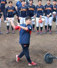 【大学野球】 元巨人監督・高橋由伸氏が侍ジャパンを指導 「初めてなので楽しみにしていました」