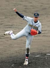 【高校野球】 身長２メートルの超大型右腕 千葉学芸・菊地ハルンが５回１安打無失点の好投