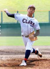 【高校野球】昨年の覇者クラークが３年連続４強入り、２年生右腕・辻田丞が３回途中から好救援