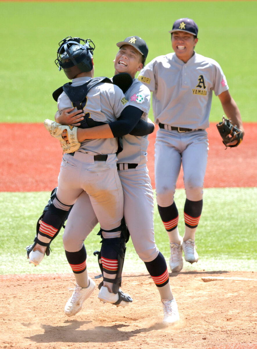 青森山田２年外野手、レギュラーはく奪危機から大一番でヒーローに　甲子園を決める逆転満塁弾　