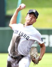 【高校野球】富山商が逆転勝利で準決勝進出…１４１キロ右腕、森亮太が気迫の投球