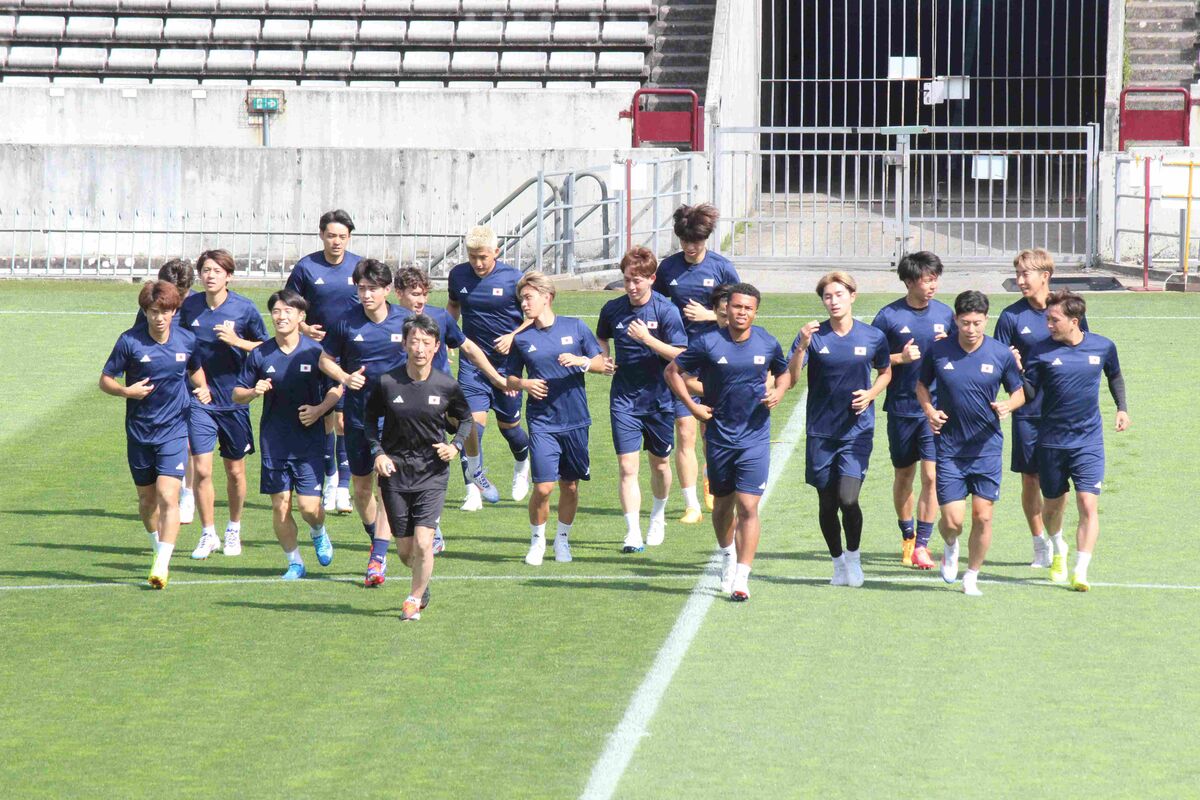 【パリ五輪】サッカー男子日本代表が１次リーグ・パラグアイ戦に向けて前日練習…ＤＦ半田陸を除く２１人で最終調整