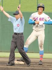 【高校野球】花咲徳栄ヒヤリ…コールド寸前８－０から追いつかれるも振り切って４強へ