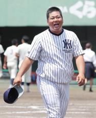 【高校野球】元巨人・土井健大監督率いる東大阪大柏原が８強　坂本勇人からの激励に「勇気づく」