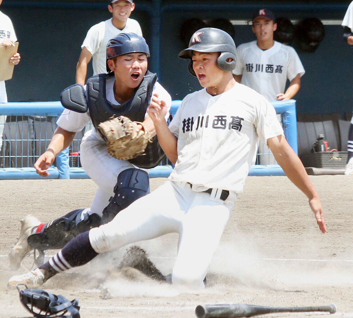【高校野球】掛川西がベスト４進出…石川大峨一塁手が３安打…猛打爆発１３点