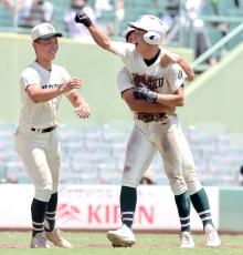 【高校野球】報徳学園　サヨナラ勝ちで広島・小園を擁した２０１８年以来の決勝進出　社は３連覇ならず