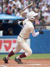 【高校野球】早実が初回３点先取　プロ注目の宇野真仁朗が木製バットで先制二塁打…西東京決勝