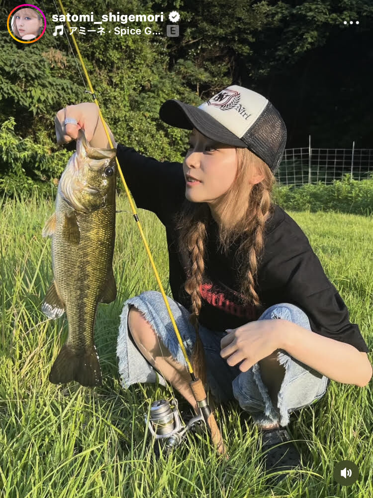 重盛さと美、家族でバス釣りへ！「釣りしててこんなに可愛いのおかしい」と反響　兄との２ショットも公開