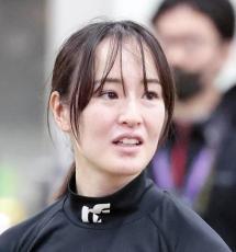 藤田菜七子騎手は新潟で土日計４鞍　“キッズ”の木馬体験を指導「将来この仕事に携わってくれれば」