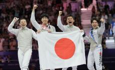 フェンシング　男子フルーレ、団体初の金メダル！　日本剣士のメダルラッシュが有終の美　メダル５個は国別２位タイの快挙…パリ五輪