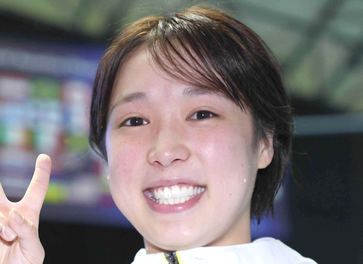 荒井祭里が１６位で準決勝進出　女子高飛び込み