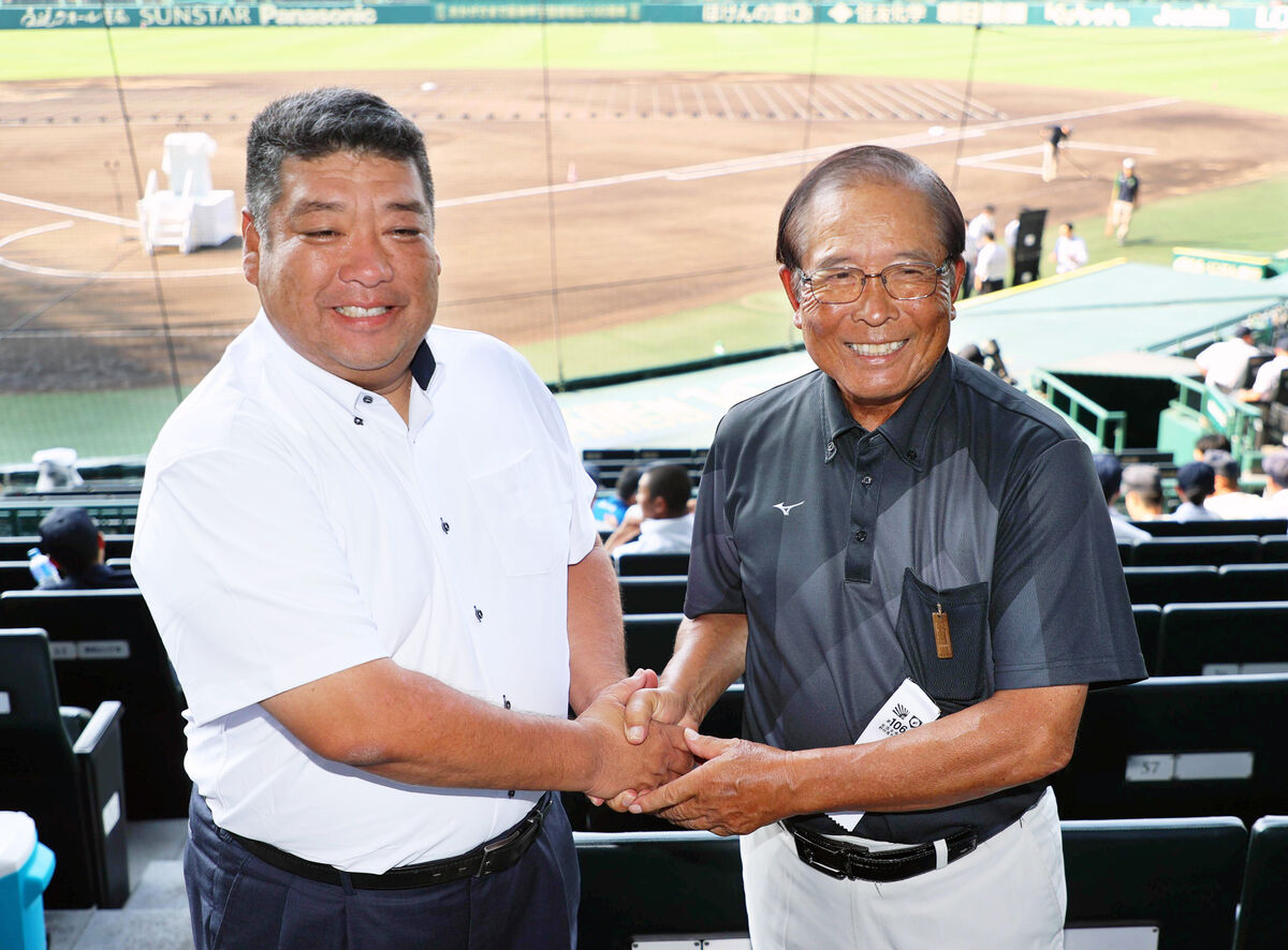 【高校野球】大阪桐蔭・西谷浩一監督＆興南・我喜屋優監督の褒め殺し対談！？「打者の模範は大阪桐蔭さん」「大量得点は見込めない」