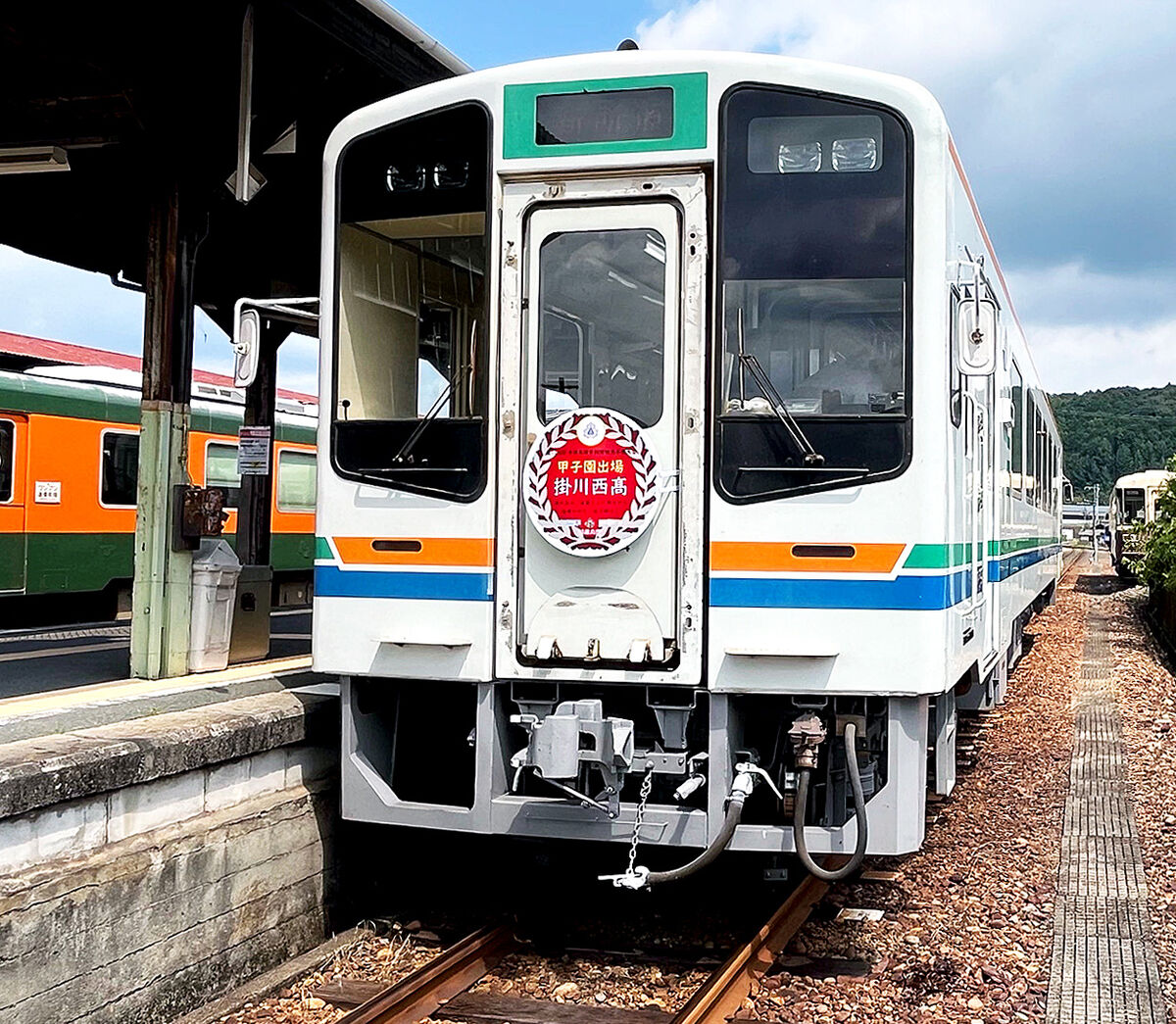 【甲子園】天竜浜名湖鉄道が掛川西応援電車を運行…職員の岡山良太さんが発案・デザイン