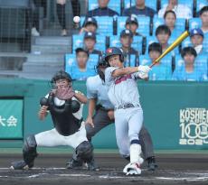 【甲子園】京都国際が初回に打者一巡の猛攻で４点先取　初出場の札幌日大からリード奪う