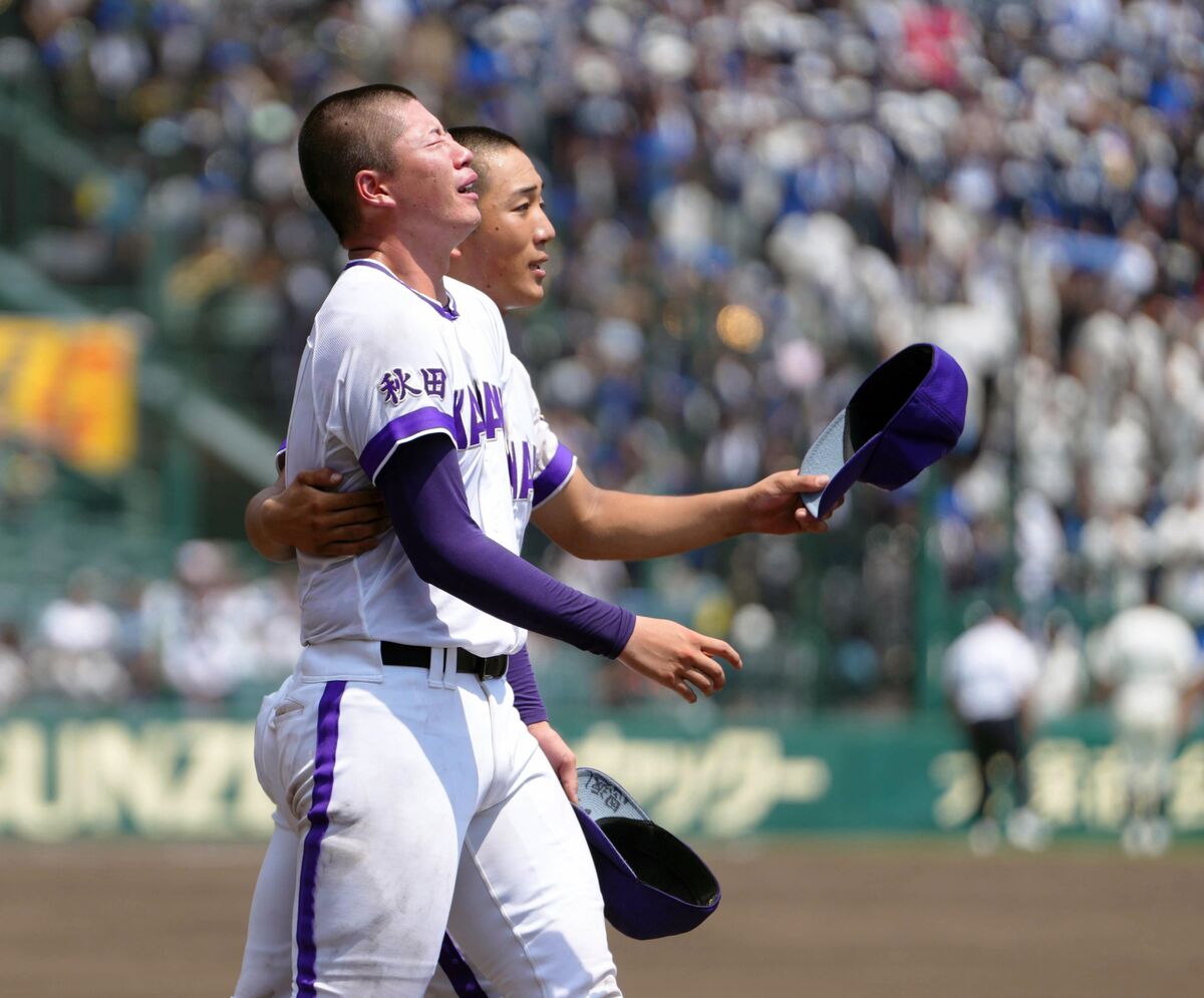 【甲子園】オリックス・吉田輝星が見守るも金足農勝利ならず　１５４球熱投の弟・大輝は涙