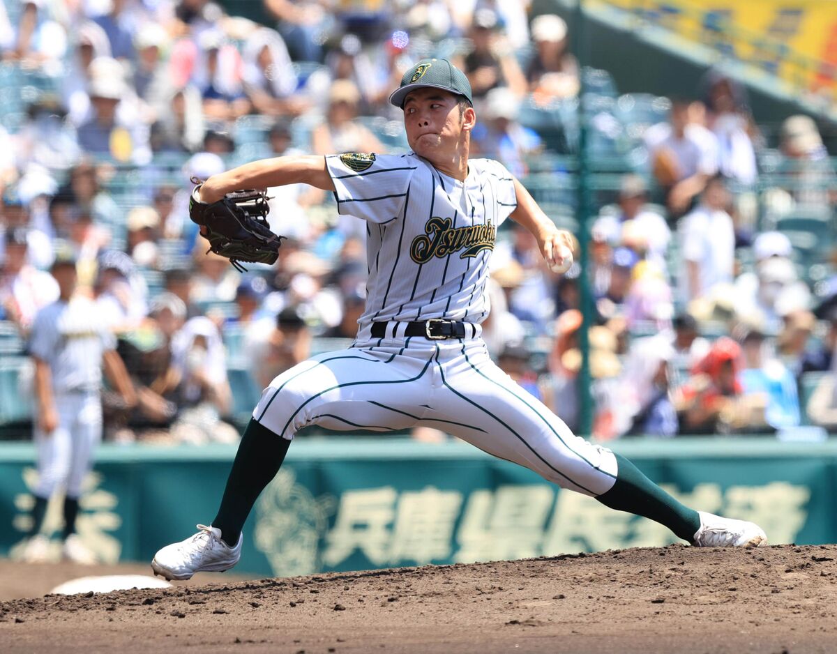 【甲子園】鶴岡東が聖光学院との東北対決を制して２年ぶり初戦突破　エース左腕・桜井椿稀が完投＆Ｖ打