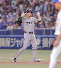 【巨人】坂本が先制Ｖ打で連勝　菅野がセ単独トップ１１勝も…ヘルナンデスが痛恨の負傷交代