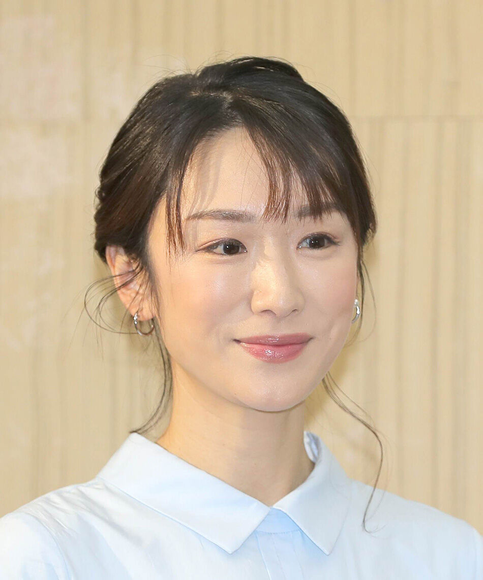 テレ朝・堂真理子アナ、衝撃の親子ショット！「姉弟にしか見えない」「こんな大きい息子さんいるの！？」