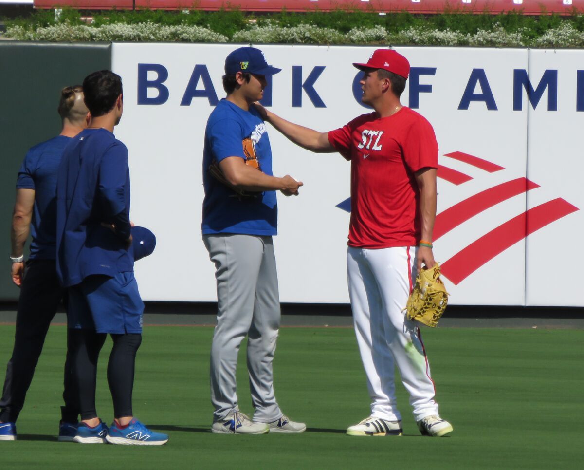 大谷翔平＆山本由伸がヌートバーと再会でハグ　昨年ＷＢＣ優勝メンバーが集結