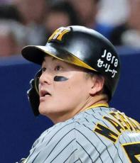 【阪神】左翼手・前川右京が正面のライナーを後逸、照明の光と重なったか…その後に同点とされる