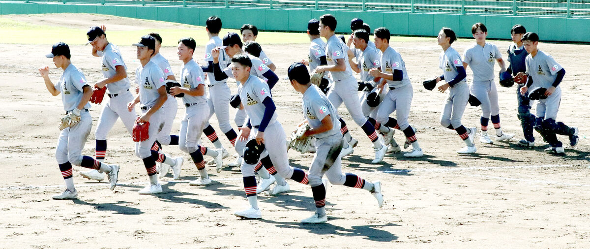 【高校野球】青森山田が１２ー０大勝発進…甲子園ベンチ外の葛西陽永左翼手が３安打２打点