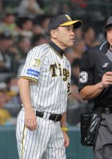 福本豊氏が驚いた阪神・岡田監督の２者連続バスター「あの采配で流れが変わった」森下はレベルスイングの意識が向上