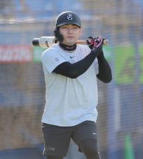 【巨人】 ４連勝へ丸佳浩が「１番・中堅」で２試合ぶりにスタメン復帰、好調の坂本勇人は２番…ヤクルト戦スタメン