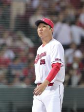 【広島】新井貴浩監督「チャンスはまだまだある」優勝遠のく首位に４差…残り１９戦／一問一答