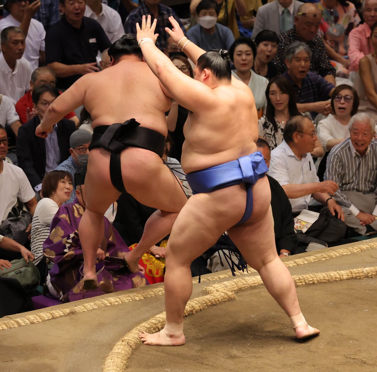 大の里が正代を破り全勝、単独トップ堅持　１敗は琴桜、霧島の２人に