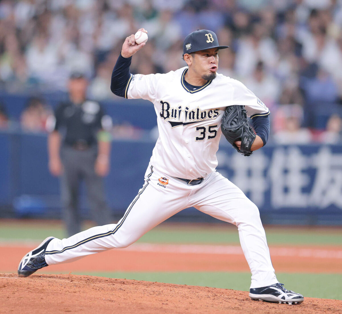 【オリックス】比嘉幹貴、事実上の“引退試合”で火消し成功　８回ピンチで中村晃斬り