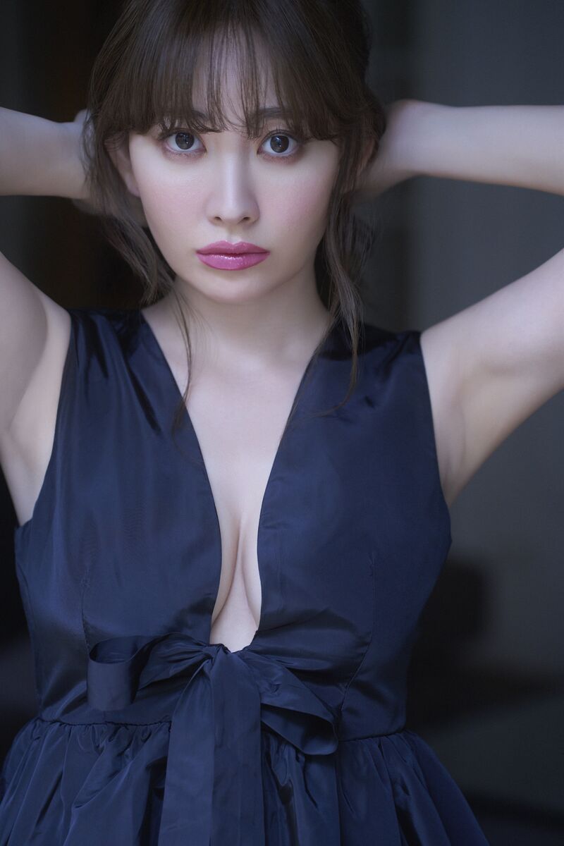 小嶋陽菜、９年ぶり写真集１０月発売「“今”の小嶋陽菜をぜひ手に取って…」妖艶なＴバック、水着にも挑戦