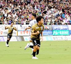 Ｊ２藤枝　ＦＷ矢村健が４戦連発も静岡ダービー敗れる…１万６６７人来場でホーム最多入場者数更新