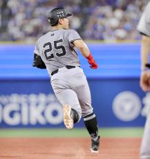 ＷＢＣ決勝でも劇弾　巨人・岡本和真“ここぞの一発”で最短２７日Ｖへ導く…９月絶好調５本塁打１３打点