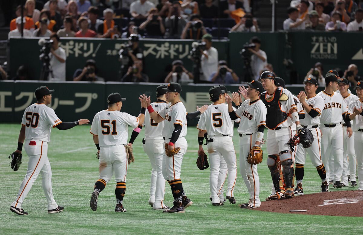 【巨人】中日を破り、リーグ優勝に王手！　岡本和真が通算１０００本安打で決勝打